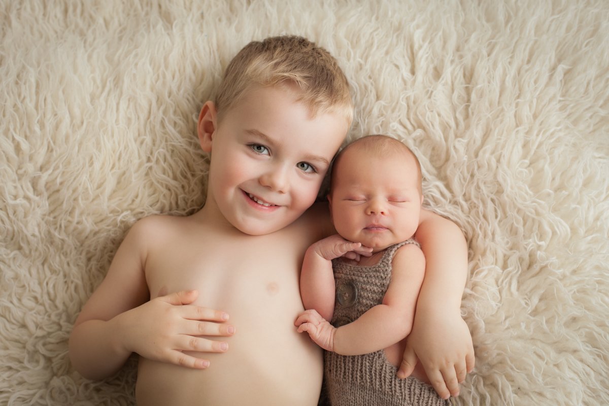 NJ Baby Photos with Older Siblings