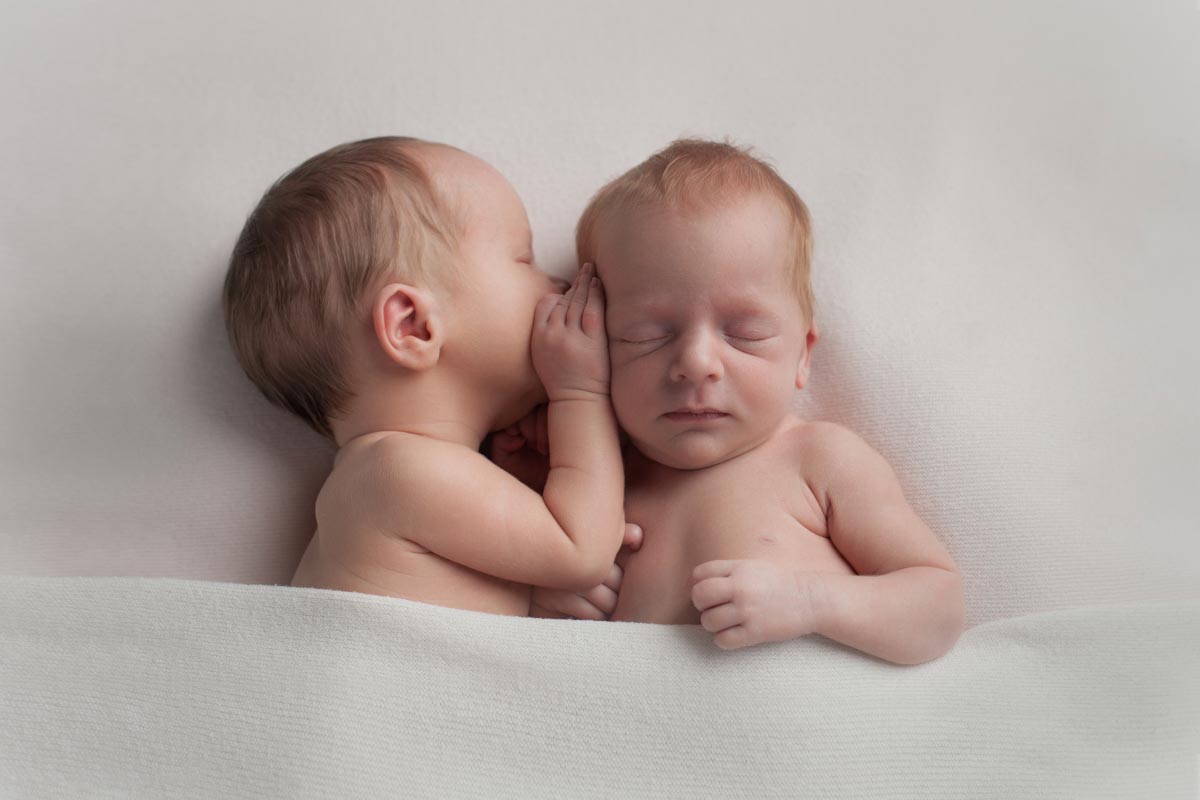 Adorable Newborn Twins Captured in a Memorable Photo Session