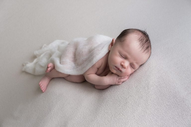 The Top Newborn Photo Poses to Have | Silver Bee Photography