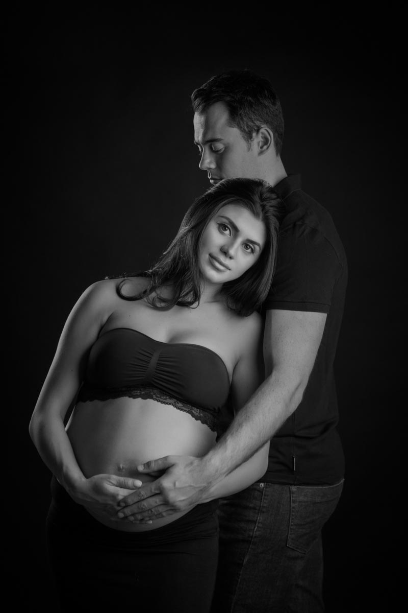 Man Poses in Hilarious Maternity Photoshoot